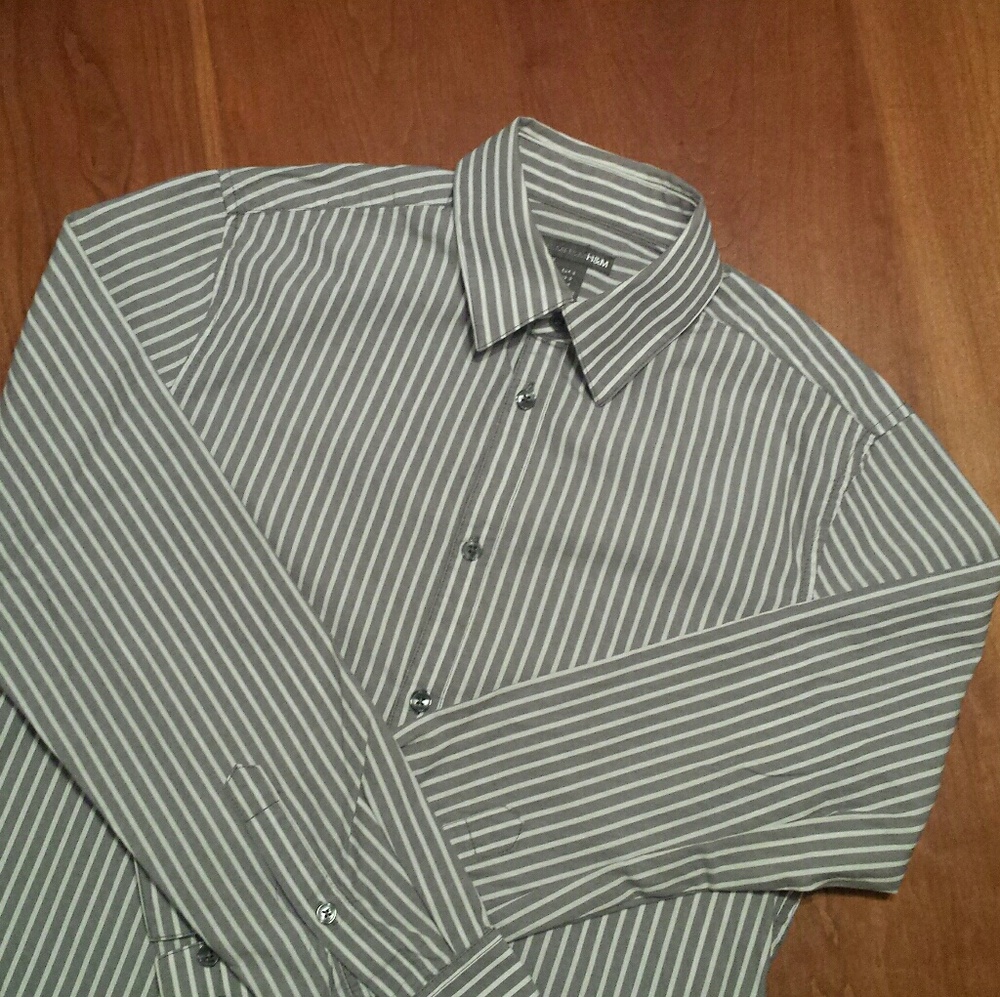 H&M men's striped dress shirt